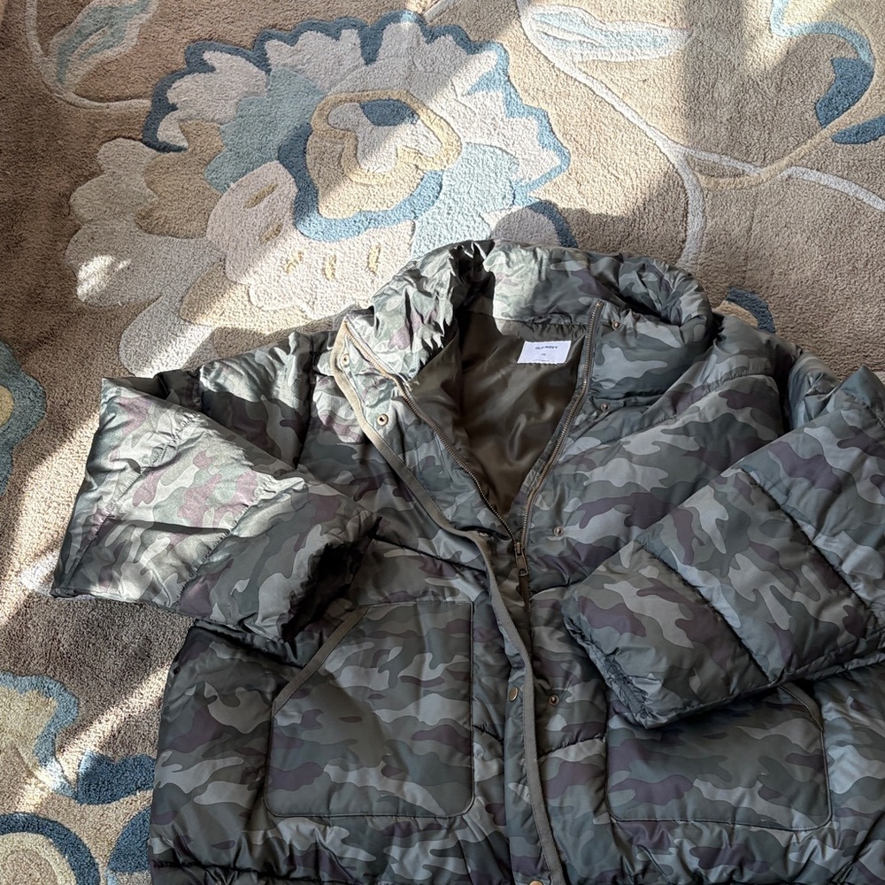 Old Navy Camouflage Puffer Jacket